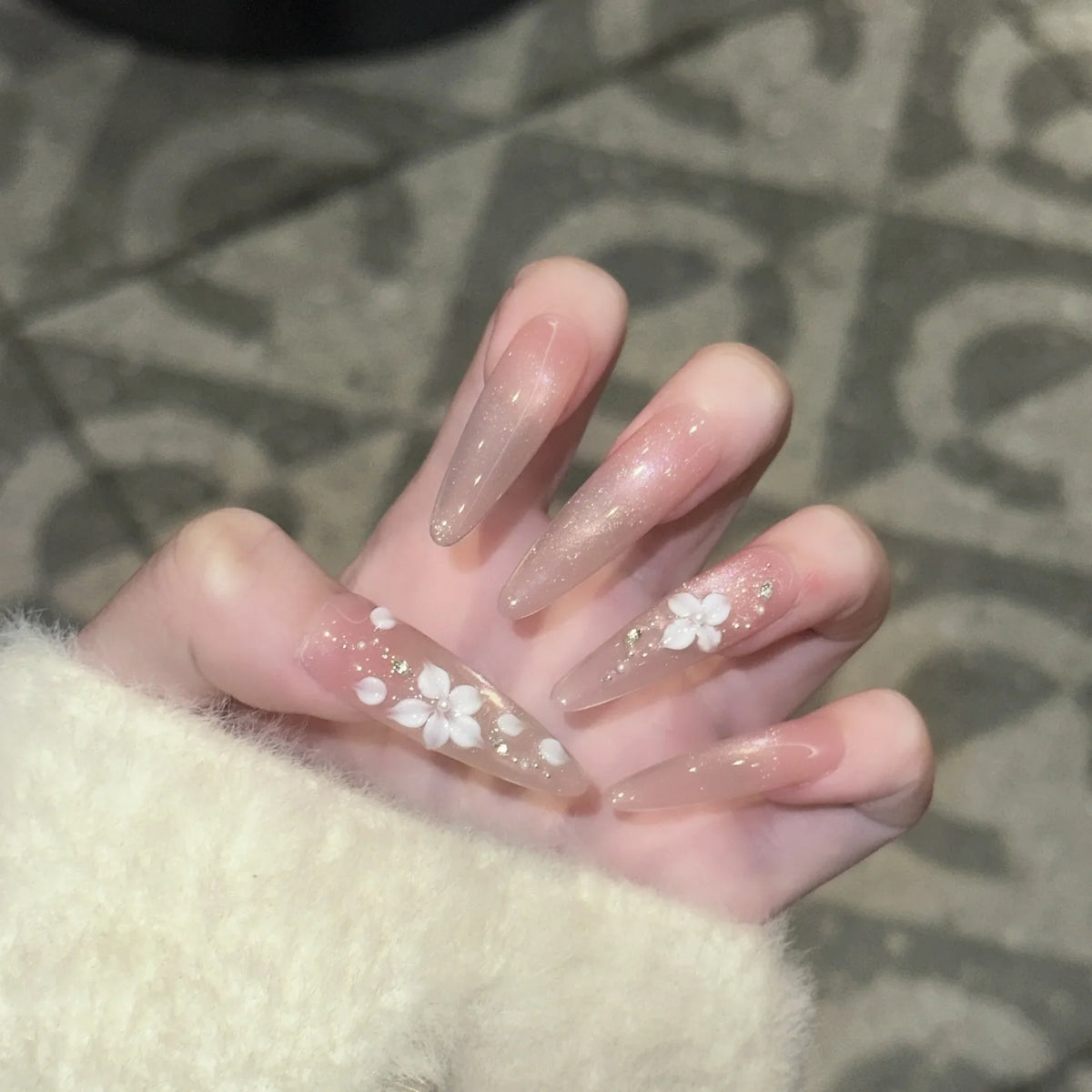10Pcs Naked Color Cat Eye Glitter Handmade False Nails Long Stiletto Almond French White Flowers Fake Nails Tips Reusable Nails